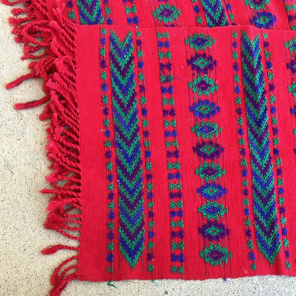 Set of 4 Cotton Embroidered Placemats
